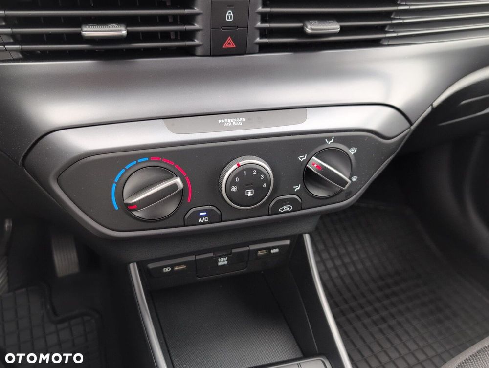Hyundai i20 1.2 Pure - 23