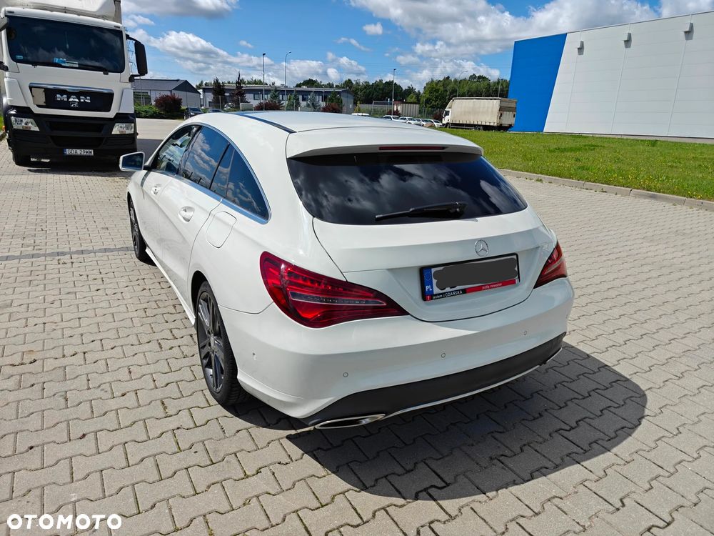 Mercedes-Benz CLA 180 7G-DCT UrbanStyle Edition - 10