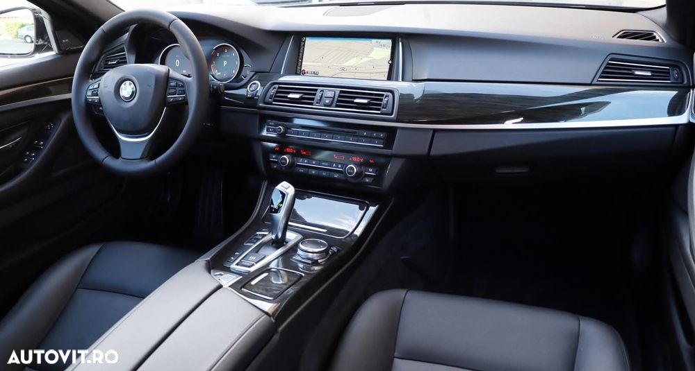 BMW Seria 5 525d Aut. Luxury Line - 14