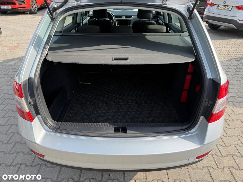 Skoda Octavia 1.6 TDI Ambition - 9