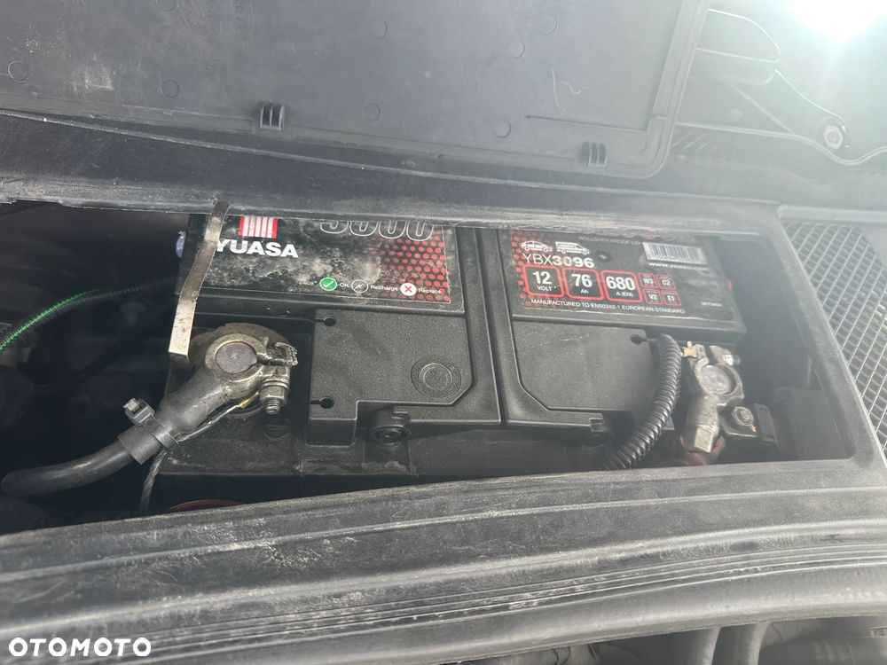 Audi A6 Avant 2.4 - 32