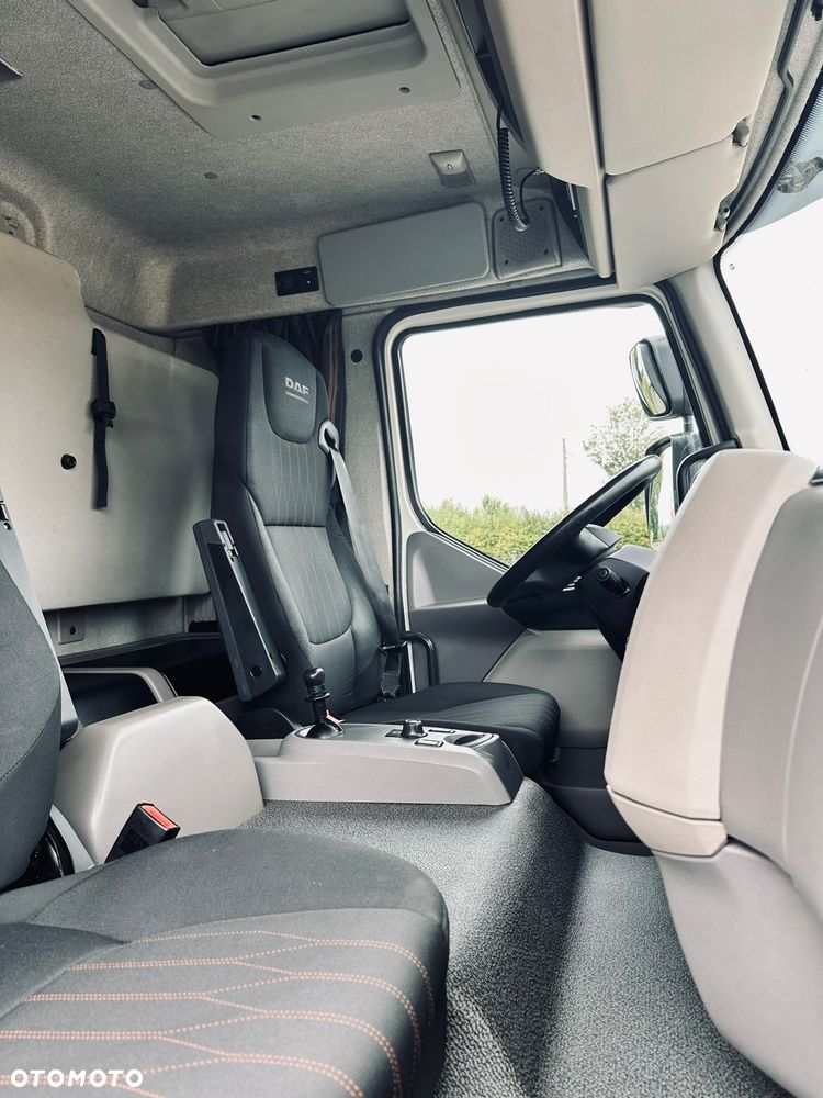 DAF / LF / 230 / ACC / EURO 6 E  / IZOTERMA  / KABINA SYPIALNA / ŁAD. 6 485 KG - 16