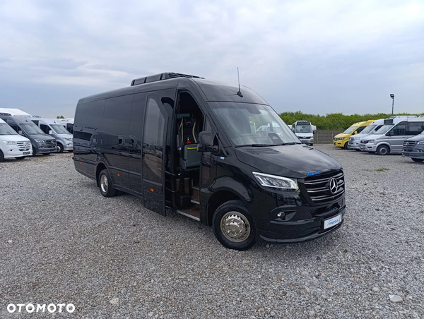 Mercedes-Benz Sprinter 519