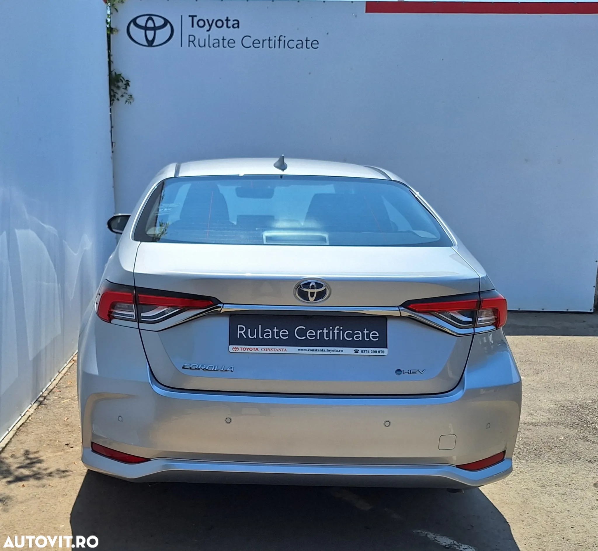 Toyota Corolla 1.8 HSD Business - 8