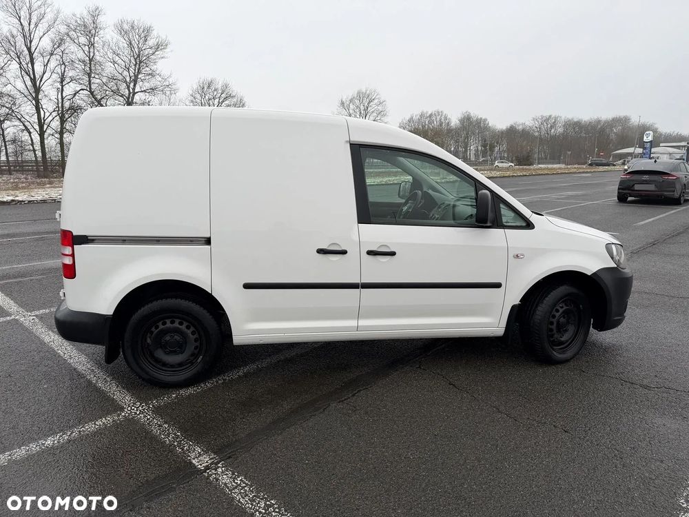 Volkswagen Caddy - 10