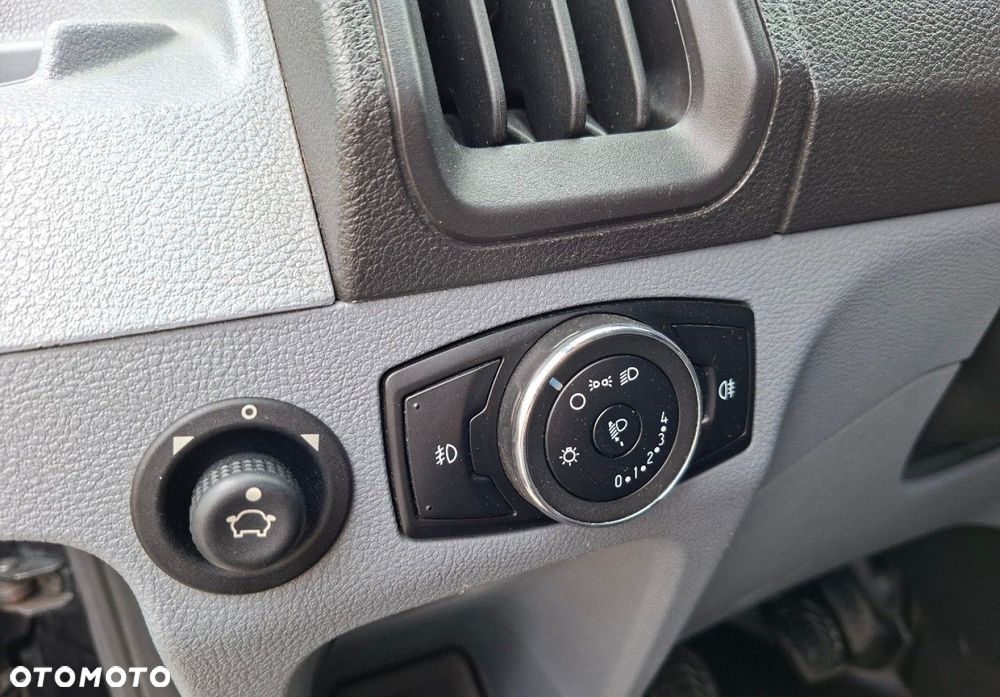 Ford Transit - 21