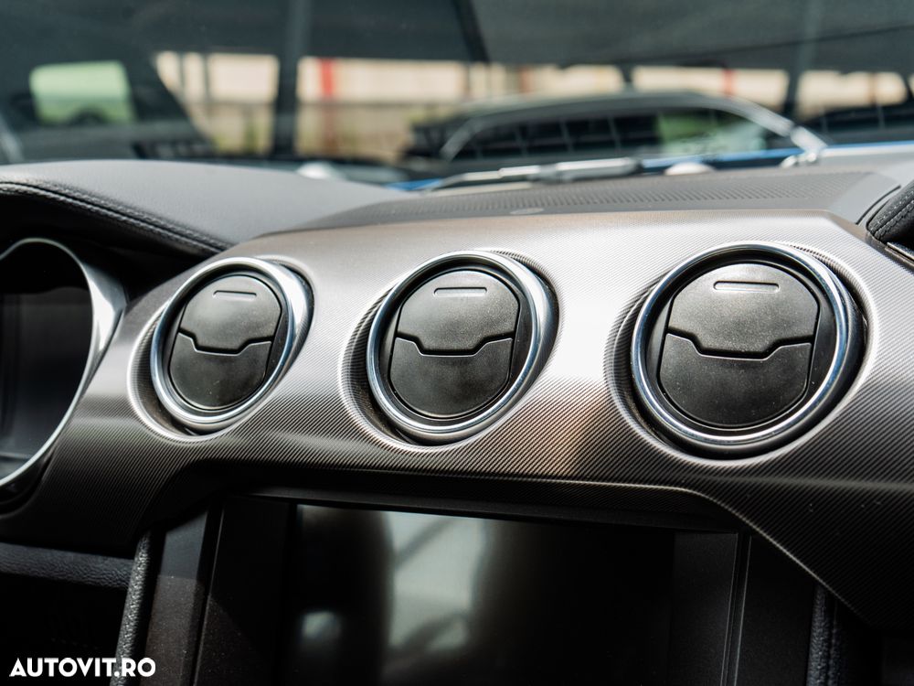 Ford Mustang 5.0 V8 Aut. GT - 34