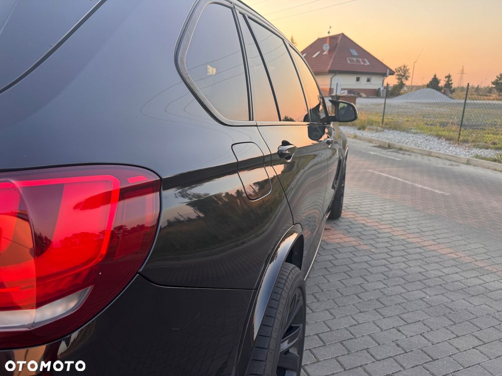 BMW X5 xDrive40d - 16