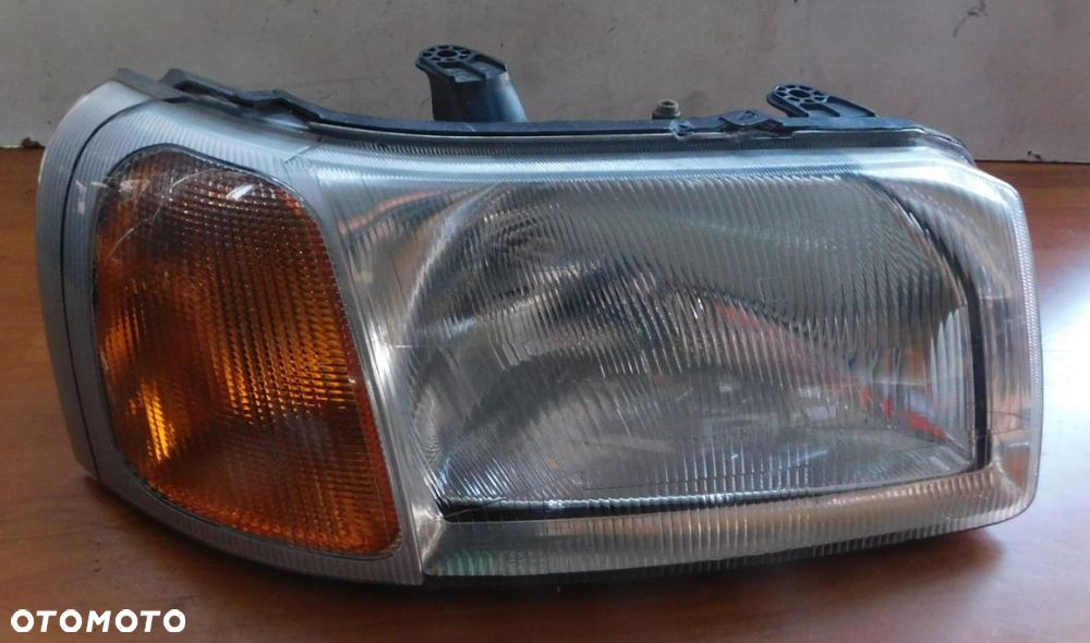 lampa prawa przód LAND ROVER FREELANDER I EUROPA - 1