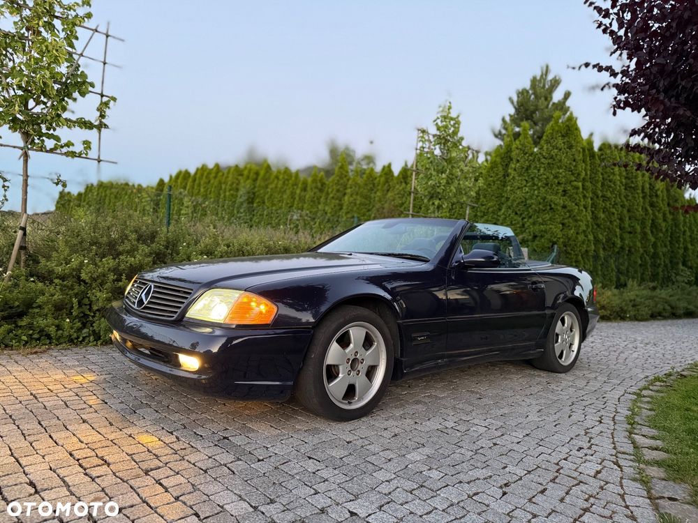 Mercedes-Benz SL - 1