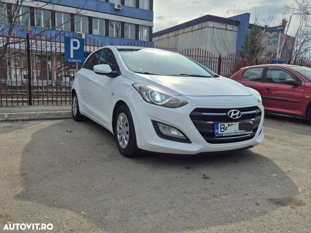 Hyundai i30 1.4 CRDi DPF 5DR Comfort - 3