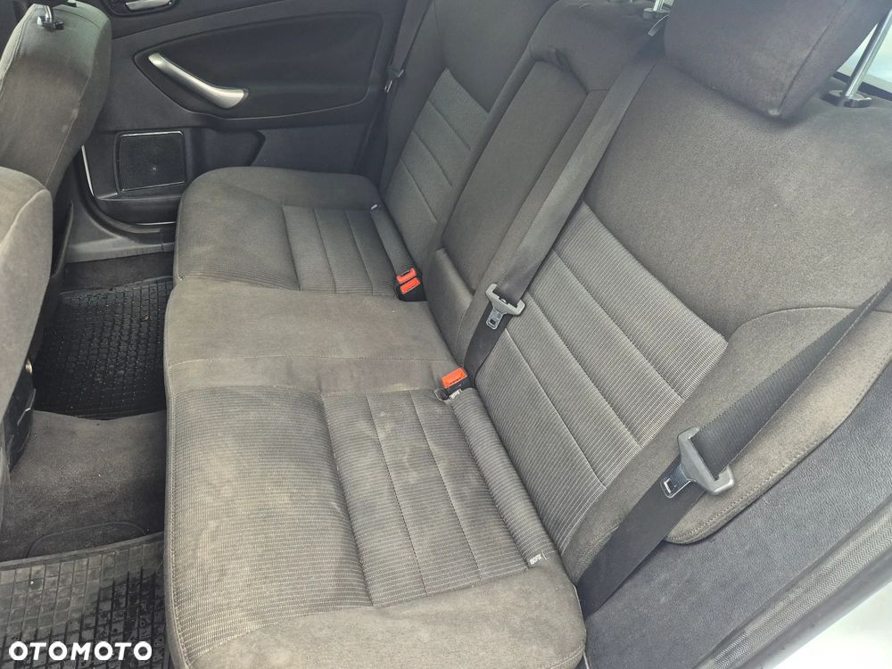 Ford Mondeo 2.0 TDCi Platinium X Plus (Titanium) - 16
