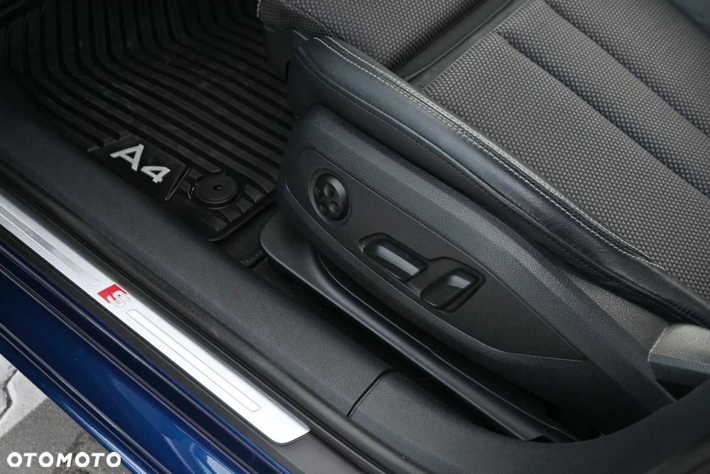 Audi A4 Avant 2.0 TDI Quattro Sport S tronic - 28