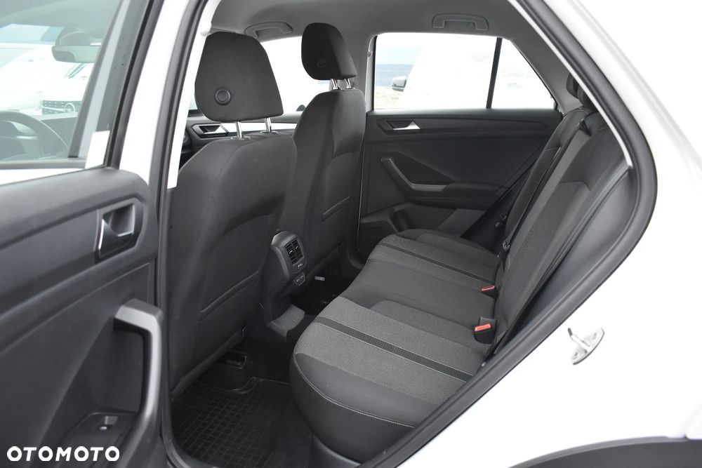 Volkswagen T-Roc 1.5 TSI Life - 12