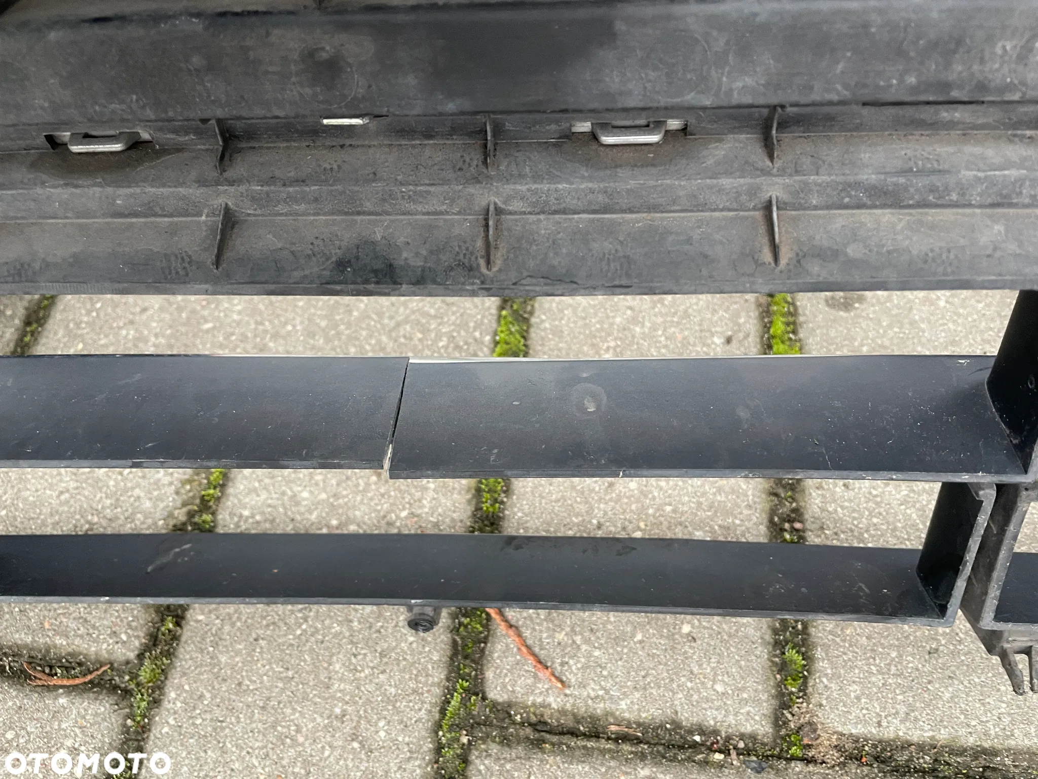 Grill atrapa HYUNDAI IX20 lift 86351-1K510 - 3