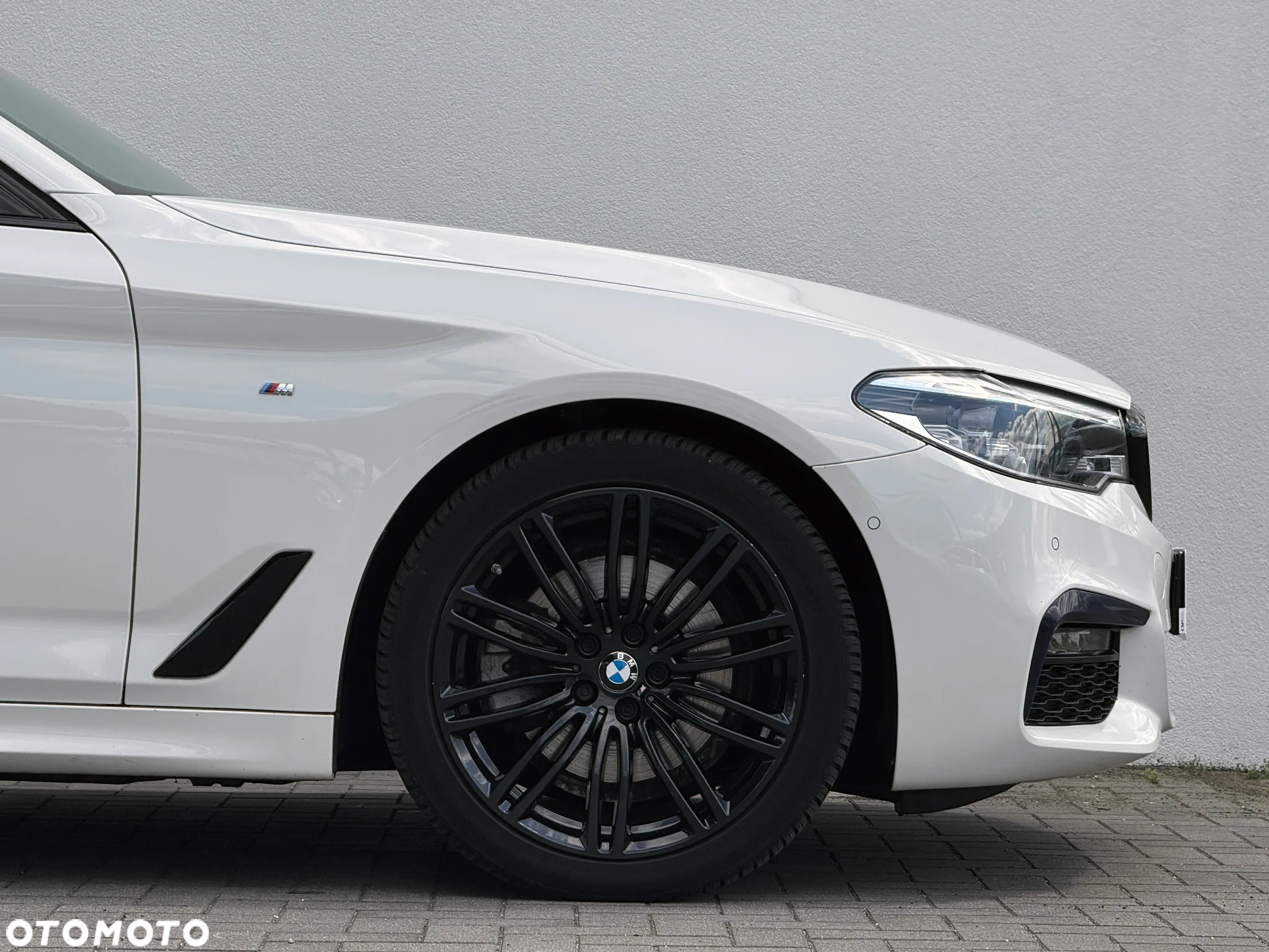 BMW Seria 5 520d Touring Sport Line - 8