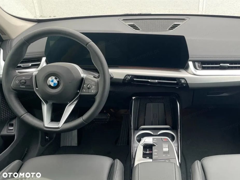 BMW X1 sDrive20i mHEV xLine - 8