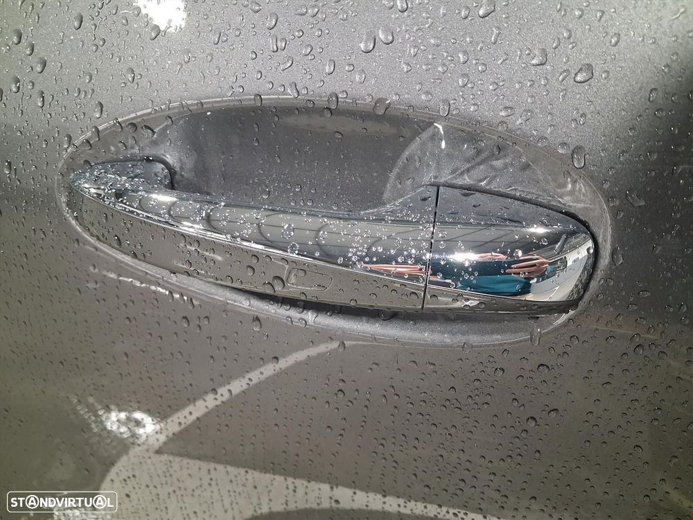 Mercedes-Benz EQA 250+ AMG Line - 8