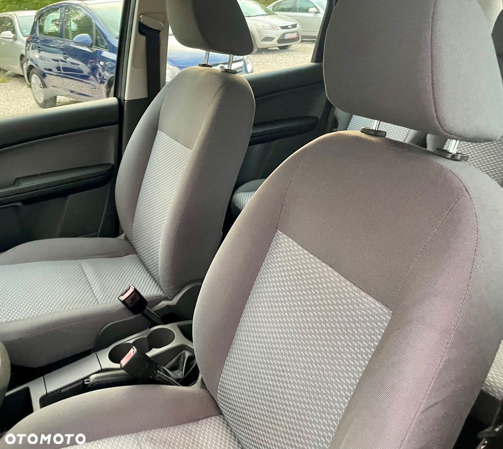Ford C-MAX 1.8 Ghia - 20