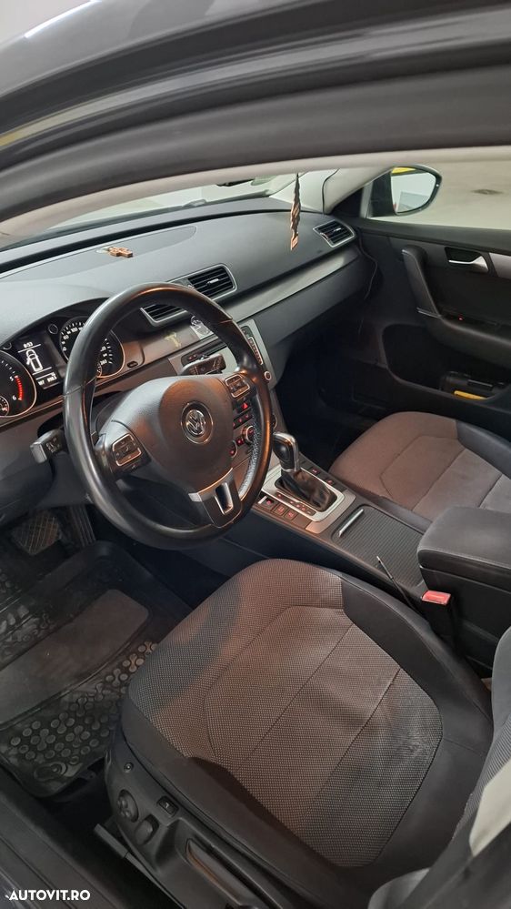 Volkswagen Passat 2.0 TDI DPF DSG Comfortline - 6