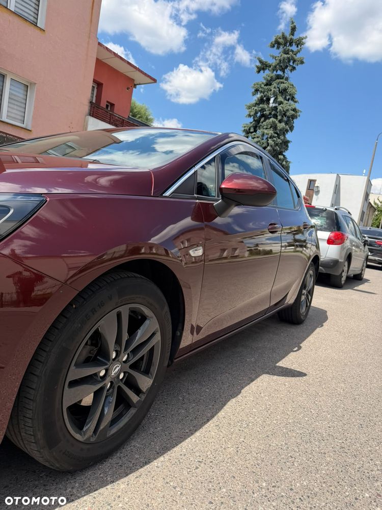 Opel Astra 1.4 T Dynamic - 4