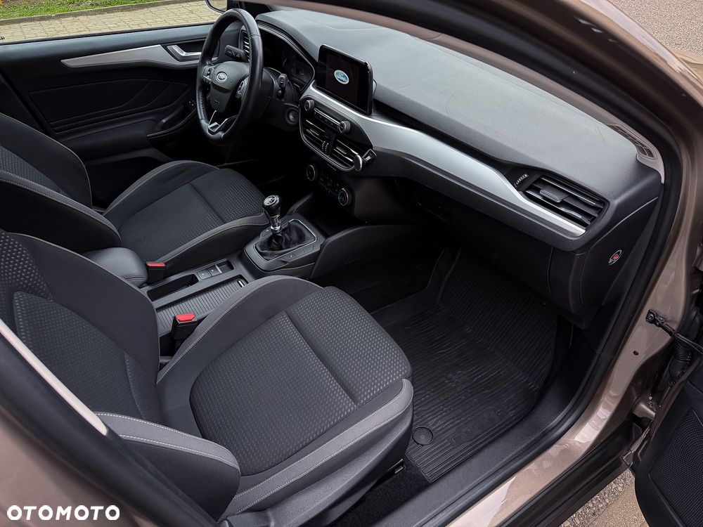Ford Focus 1.0 EcoBoost Trend Edition Business - 16