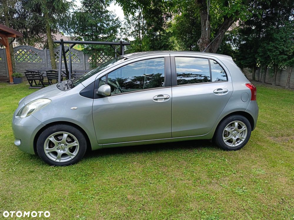 Toyota Yaris 1.3 VVT-i Sol - 10