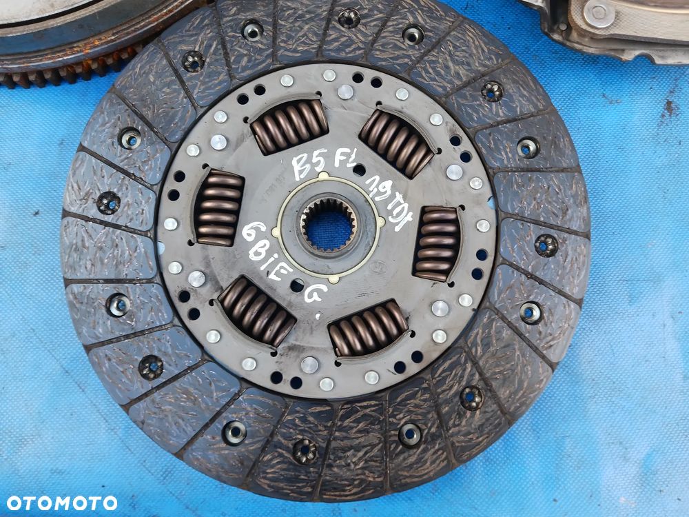 Sprzęgło dwumasa 6 biegowa skrzynia KOMPLETNA LUK 415024410 koło dwumasowe tarcza docisk sprzęgła Audi A4B6 A4B7 A6C5 A6C6 Volkswagen Passat B5 FL Lift Skoda Superb 1.9 TDI ( 130 150KM ) 2.0 TDI Quattro 6 Biegów ORYGINAŁ jak NOWA - 5