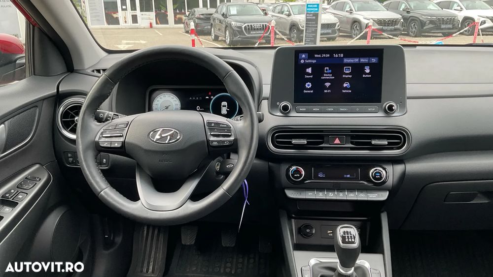 Hyundai KONA - 9