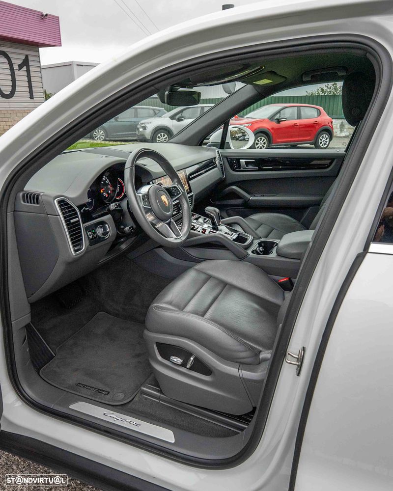 Porsche Cayenne Tiptronic S - 10