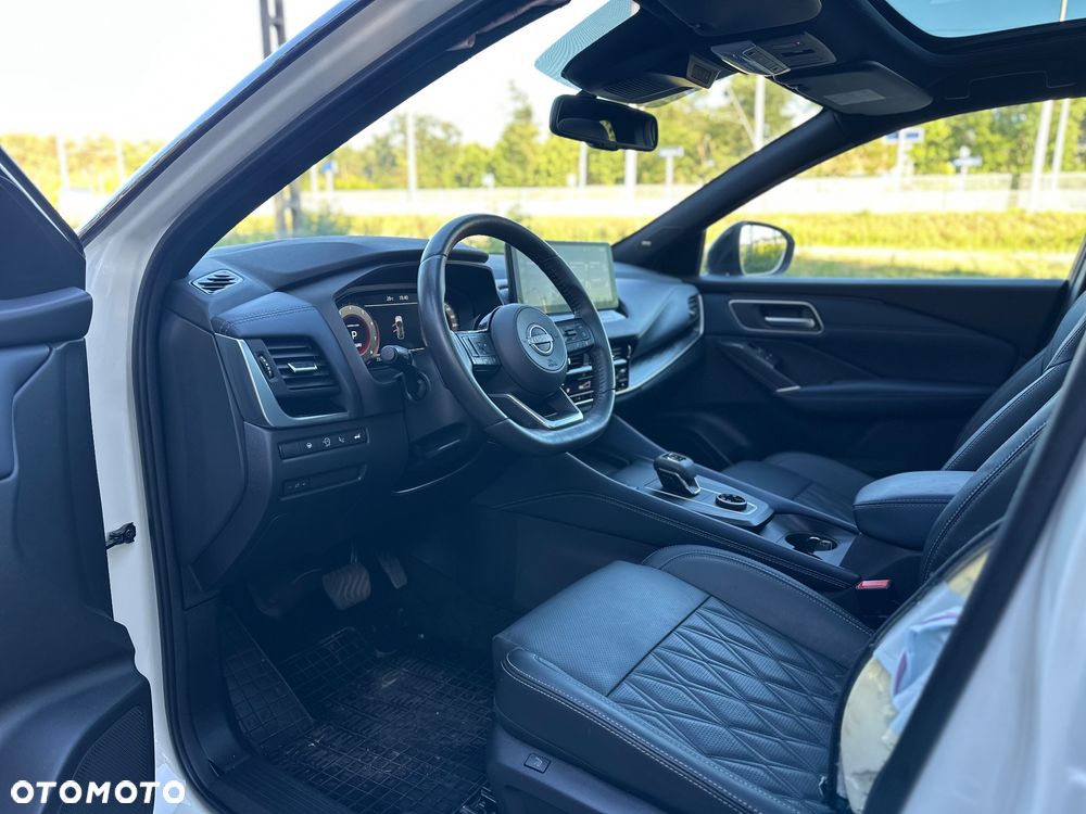 Nissan Qashqai 1.3 DIG-T mHEV 4x4 Tekna Xtronic - 11