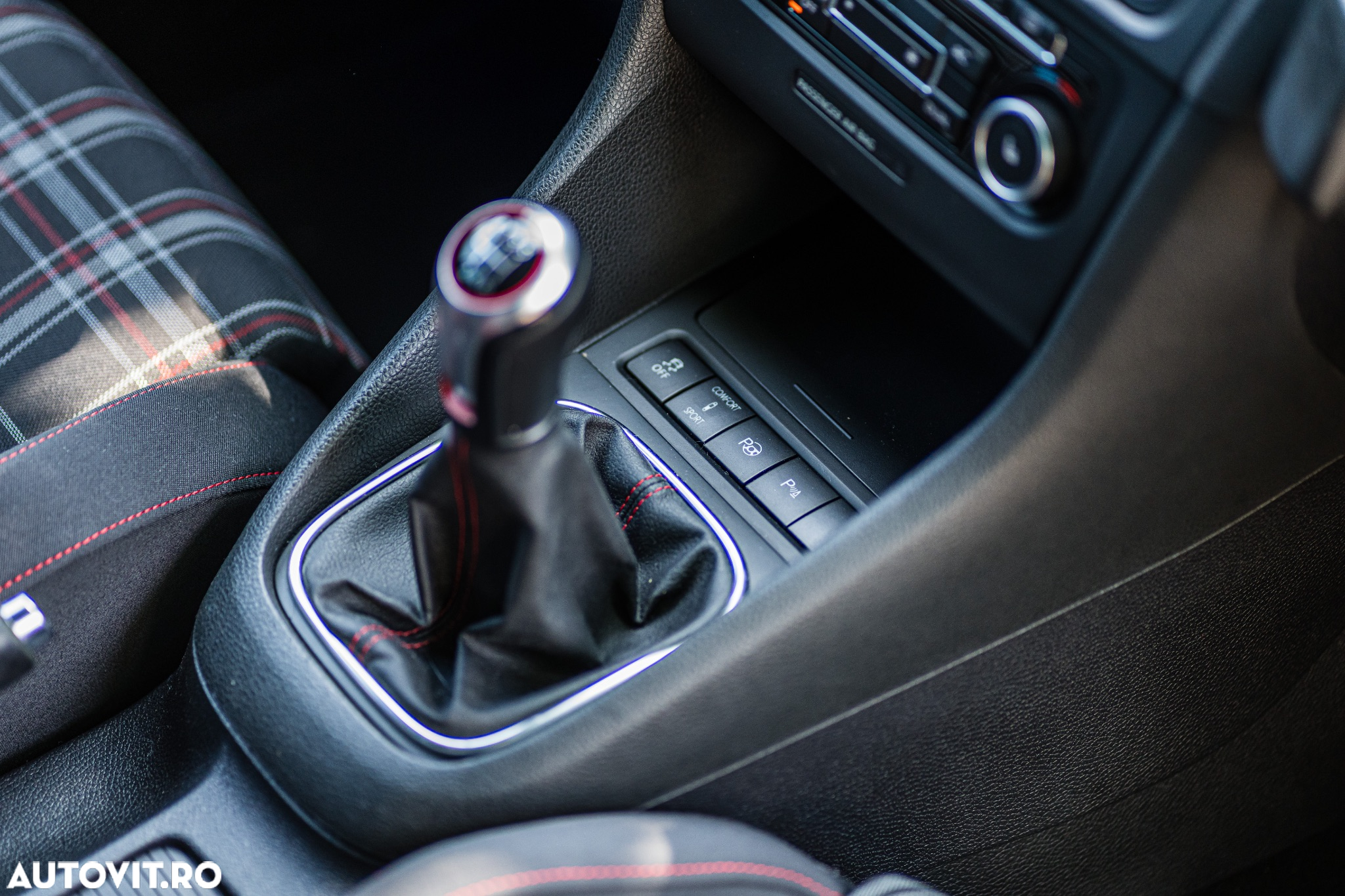 Volkswagen Golf 2.0 GTI - 21