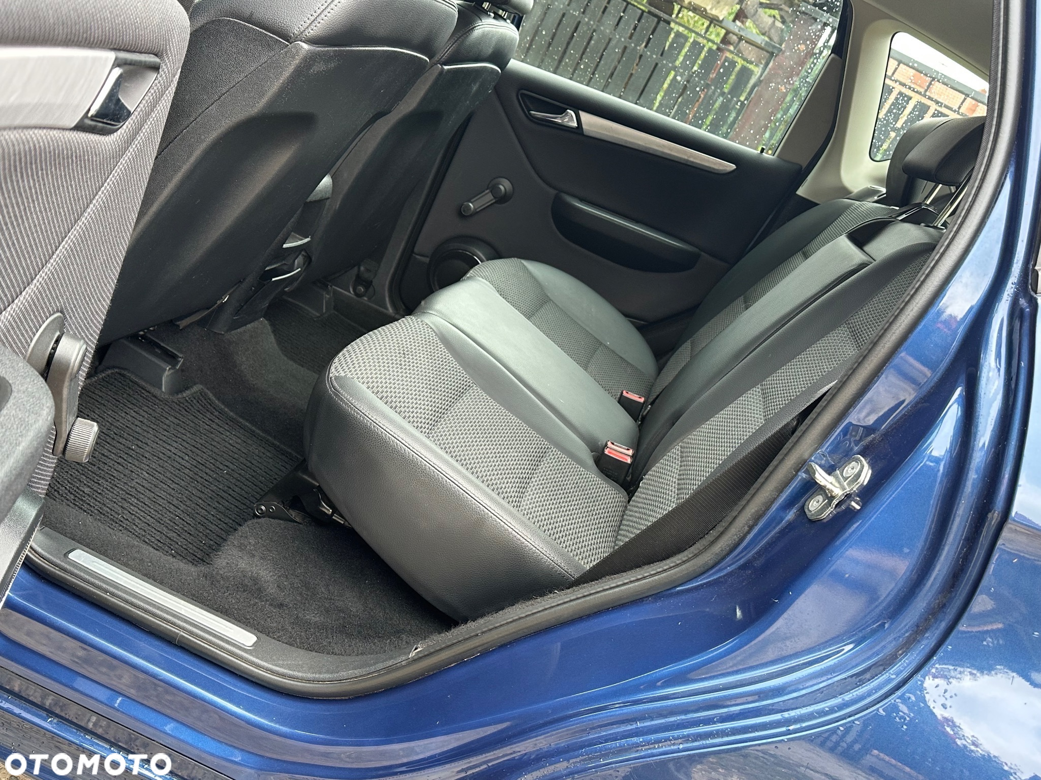 Mercedes-Benz Klasa A 180 BlueEFFICIENCY Avantgarde - 10