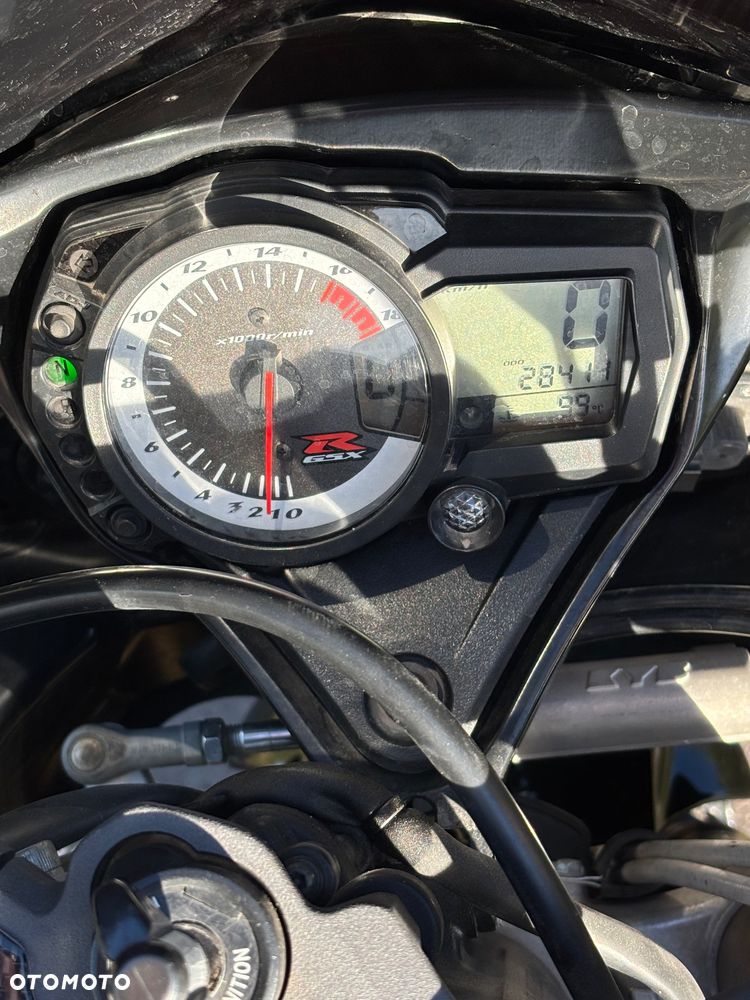 Suzuki GSX-R - 10