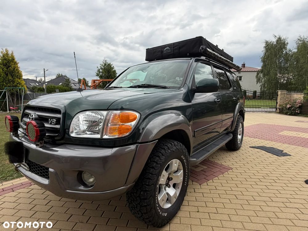 Toyota Sequoia - 2
