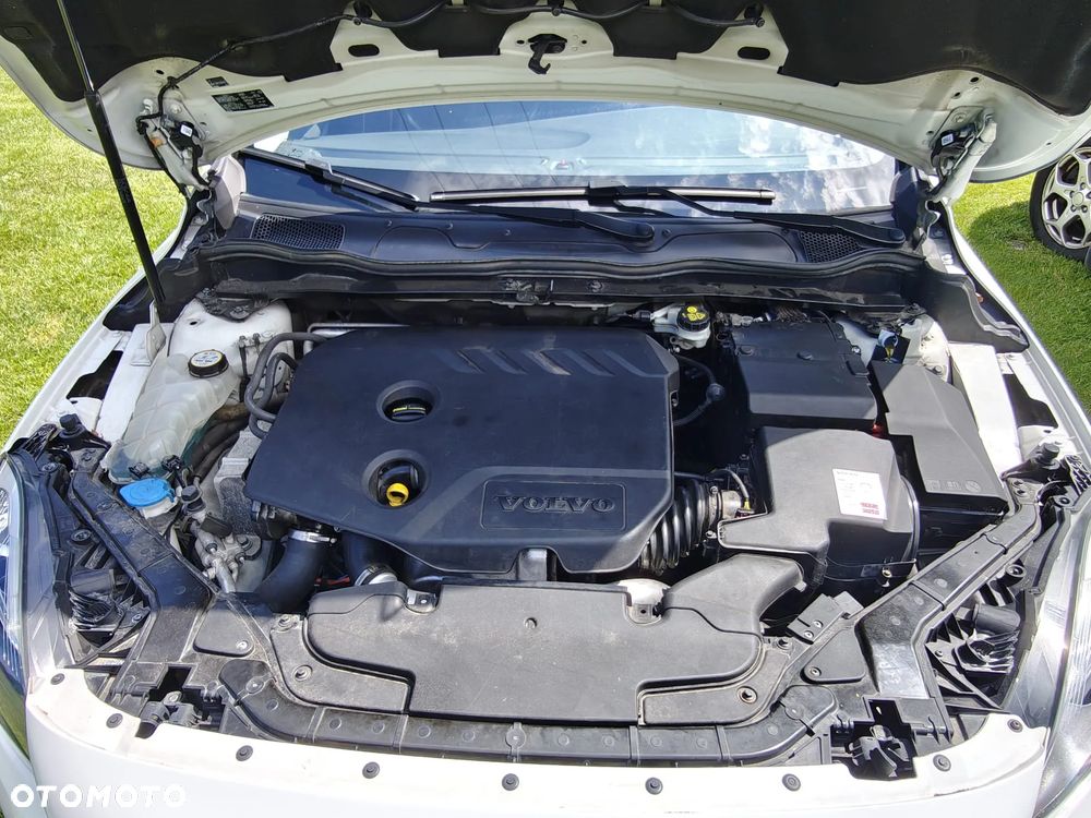 Volvo V40 D2 R-Design Summum - 9