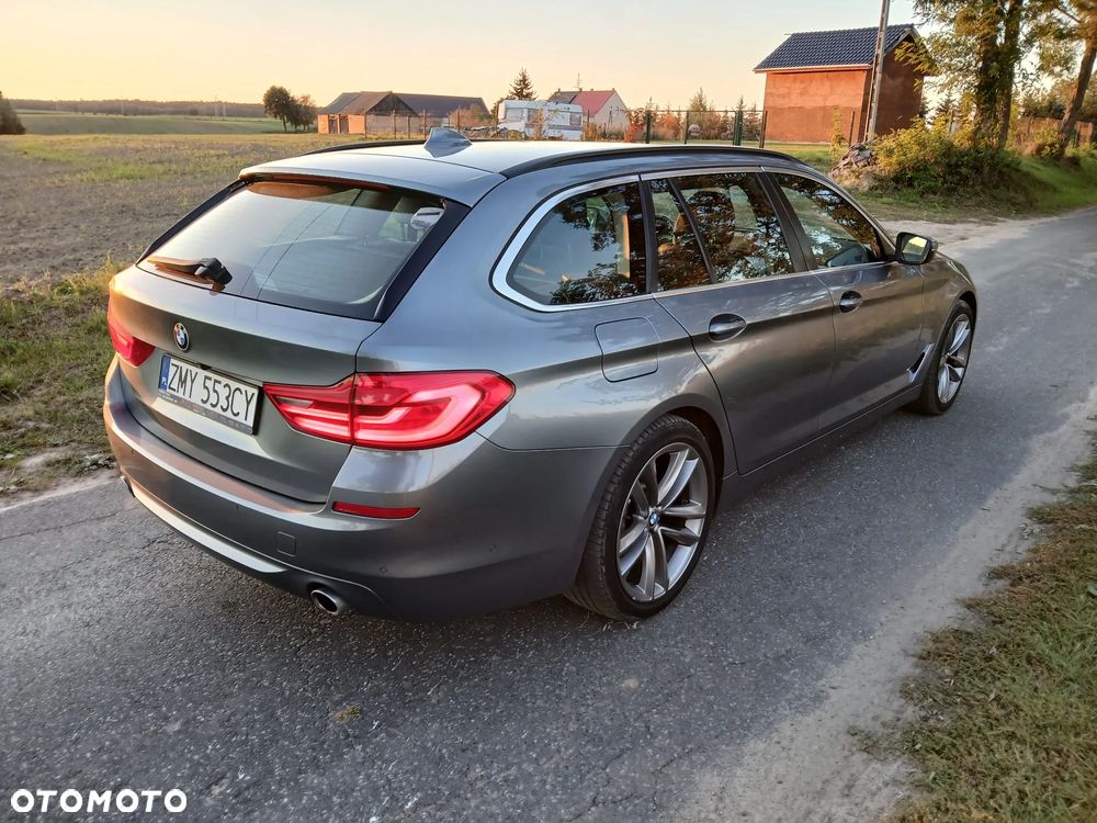 BMW Seria 5 520d Touring - 6
