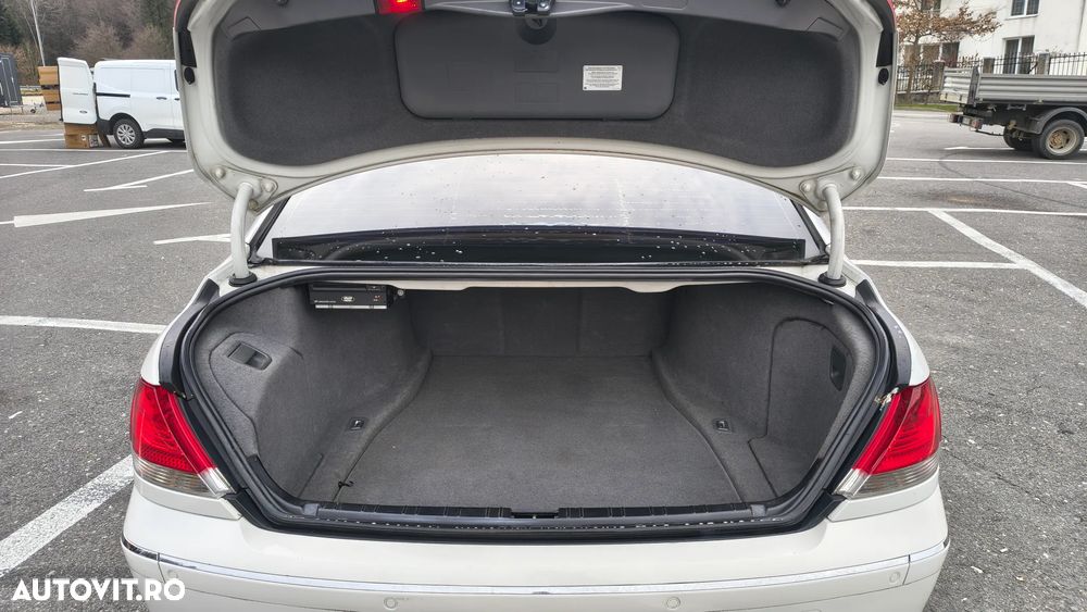 BMW Seria 7 730iL A - 9