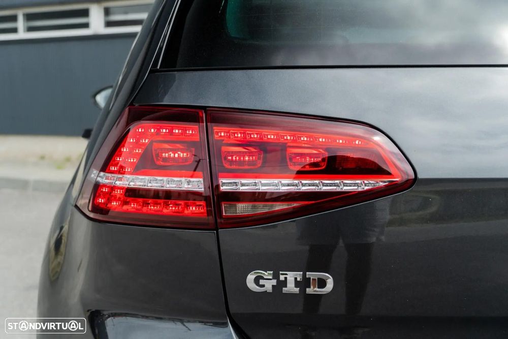 VW Golf 2.0 TDI GTD DSG - 39
