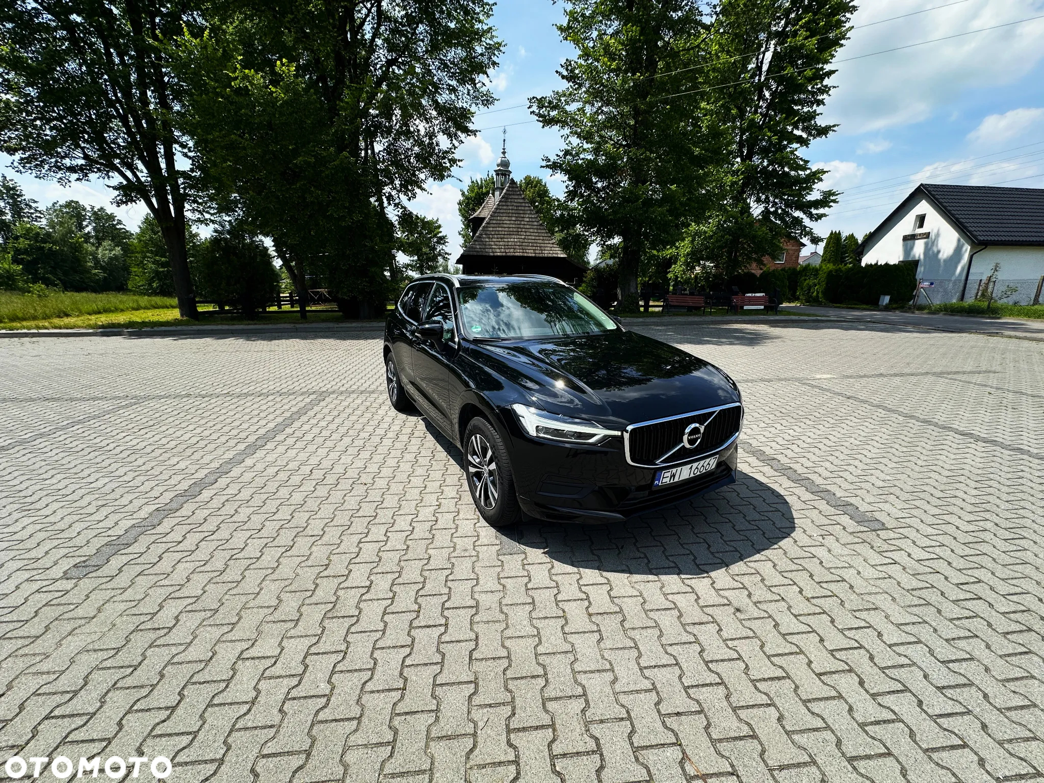 Volvo XC 60 D4 Momentum Pro - 4