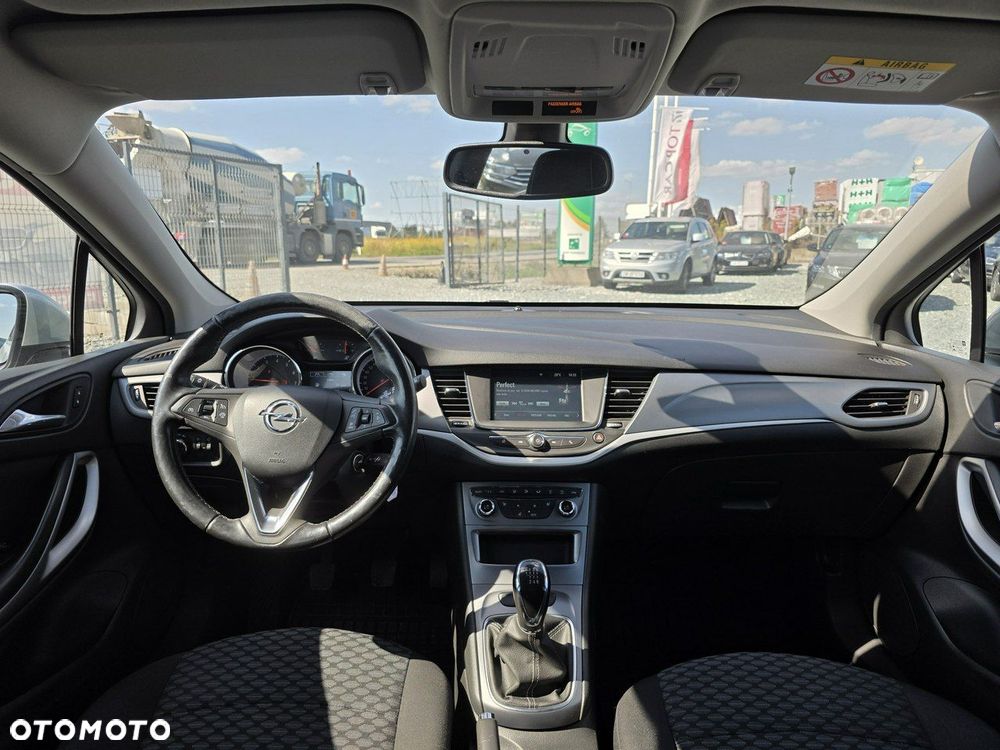 Opel Astra - 11