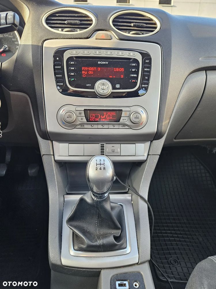 Ford Focus - 27