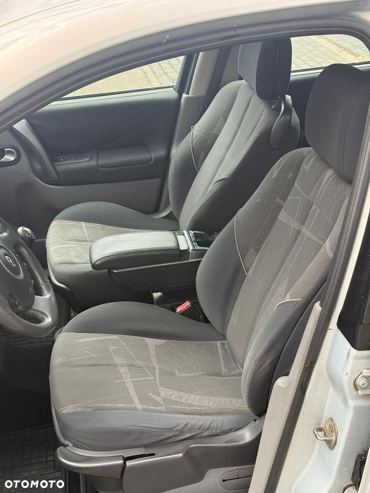 Renault Scenic 1.6 16V Avantage - 6