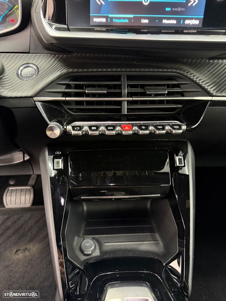 Peugeot e-2008 50 kWh Allure Pack - 10