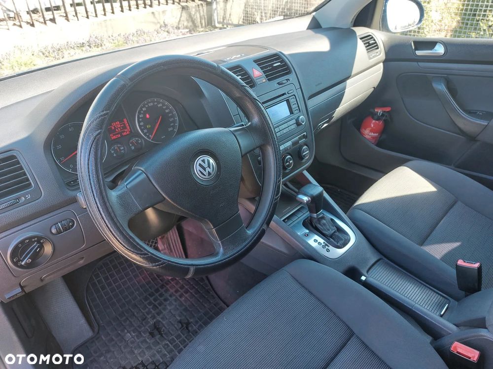 Volkswagen Golf - 17