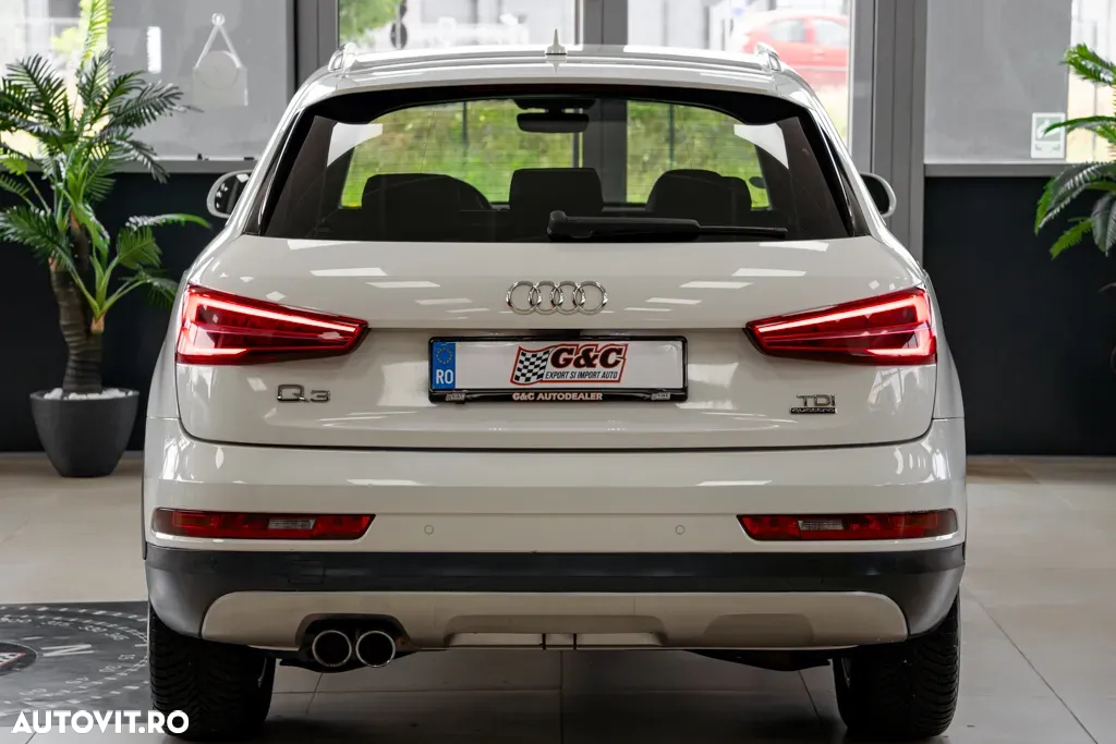 Audi Q3 2.0 TDI Quattro Stronic Design - 6