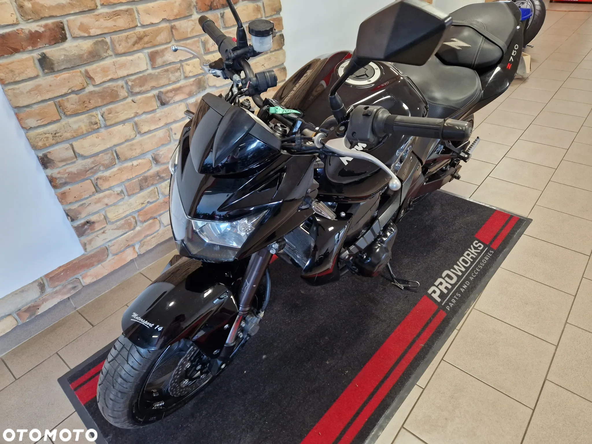 Kawasaki Z - 11