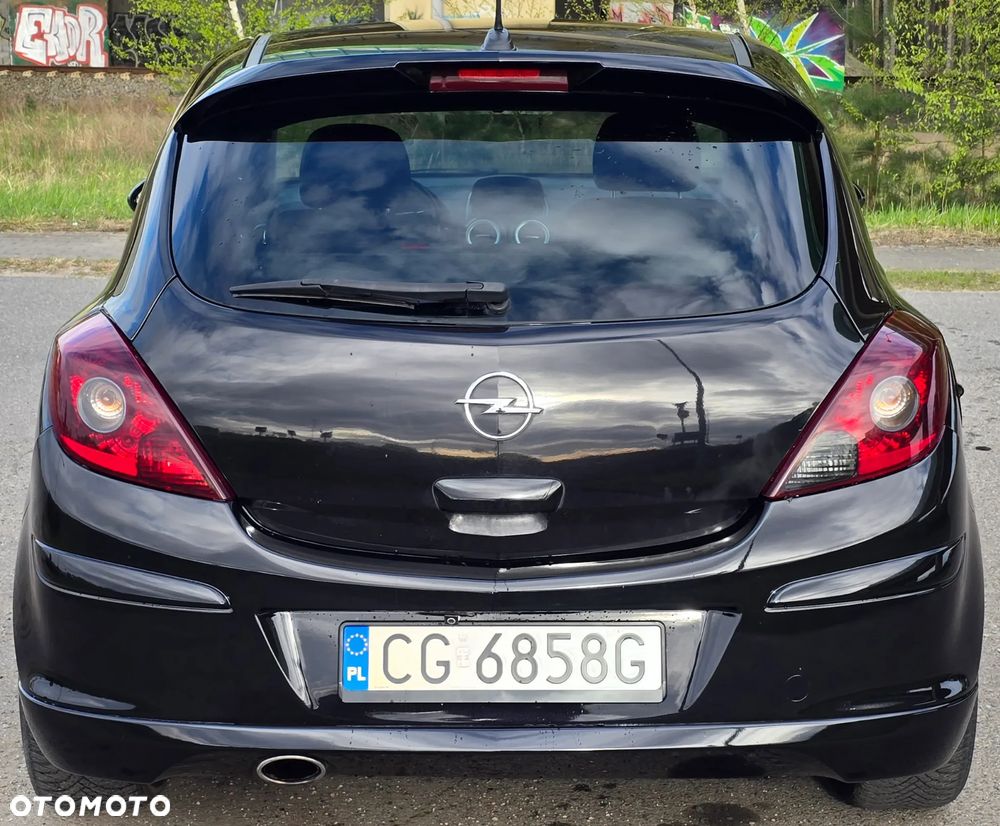 Opel Corsa 1.6T GSI - 8