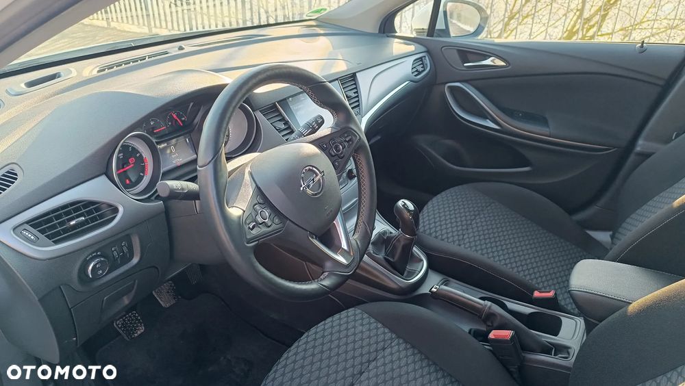 Opel Astra 1.4 Turbo Start/Stop Business - 27