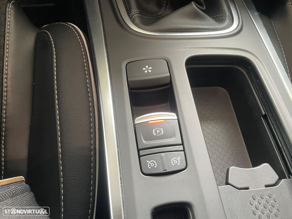 Renault Mégane ENERGY TCe 130 BOSE EDITION - 20